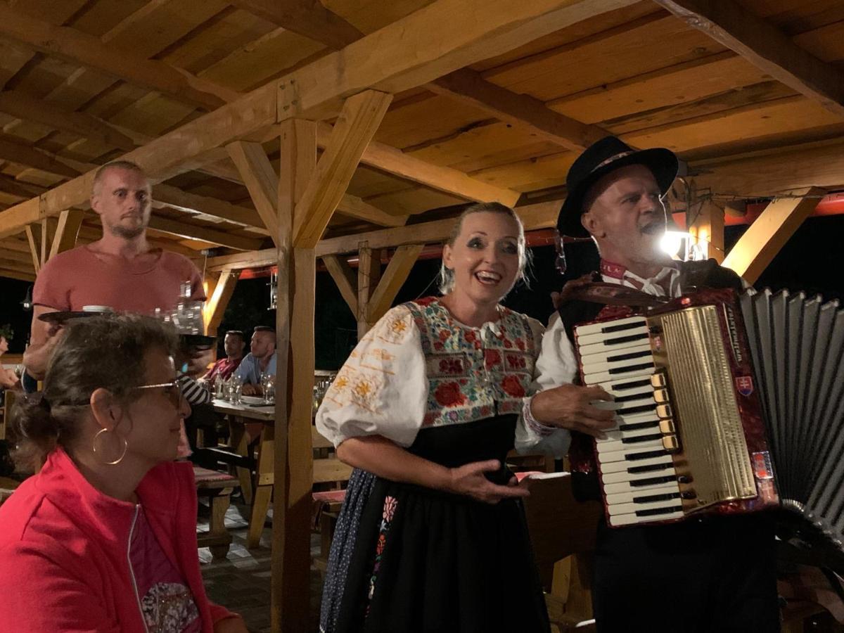 Penzion Turista Banská Štiavnica Dış mekan fotoğraf